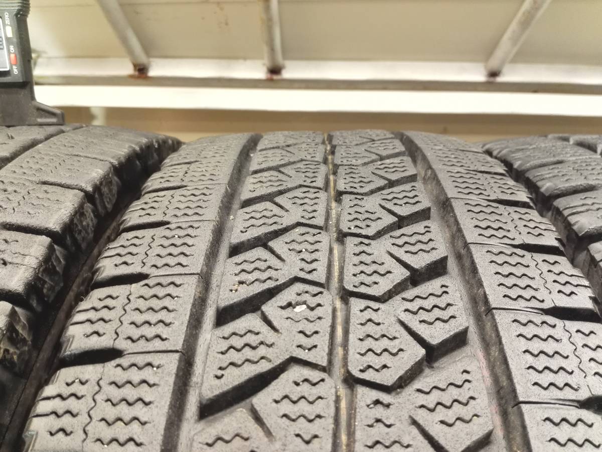 (L-816) ★　BRIDGESTONE ・トラック・スタッドレス・・205/80R17.5・120/118 L. LT ・6本・中古・ スタッドレス ブリヂストン 軽トラ バン&frasl;トラック用 価格｜295&frasl;80R22.5 商用バン・小型トラック専用タイヤ｜mobox（モボックス