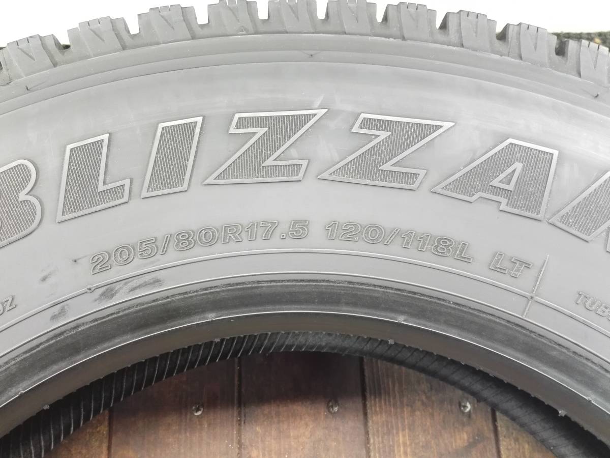 (L-816) ★　BRIDGESTONE ・トラック・スタッドレス・・205/80R17.5・120/118 L. LT ・6本・中古・ スタッドレス ブリヂストン 軽トラ バン&frasl;トラック用 価格｜295&frasl;80R22.5 商用バン・小型トラック専用タイヤ｜mobox（モボックス