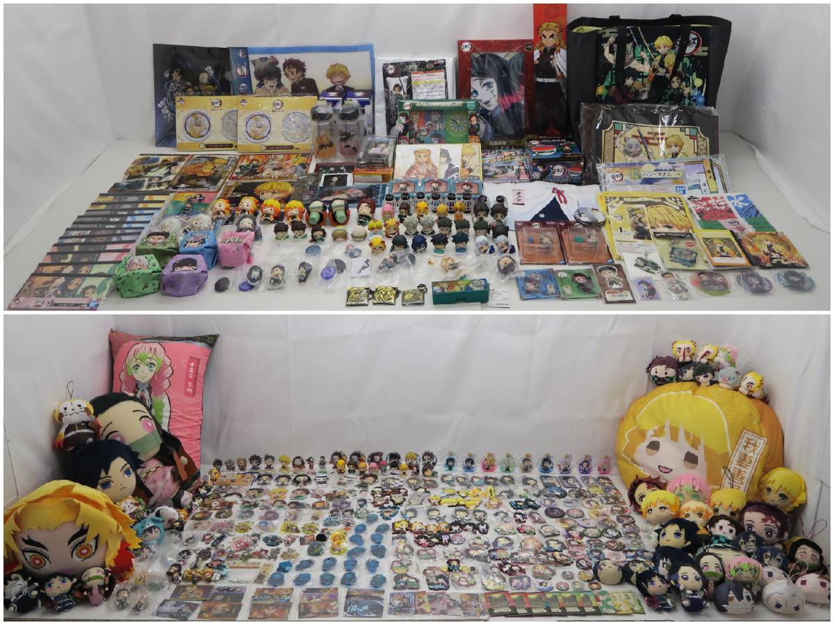 【ジャンク】鬼滅の刃　小物　雑貨　グッズ　ぬいぐるみ　まとめ コミック、アニメグッズ