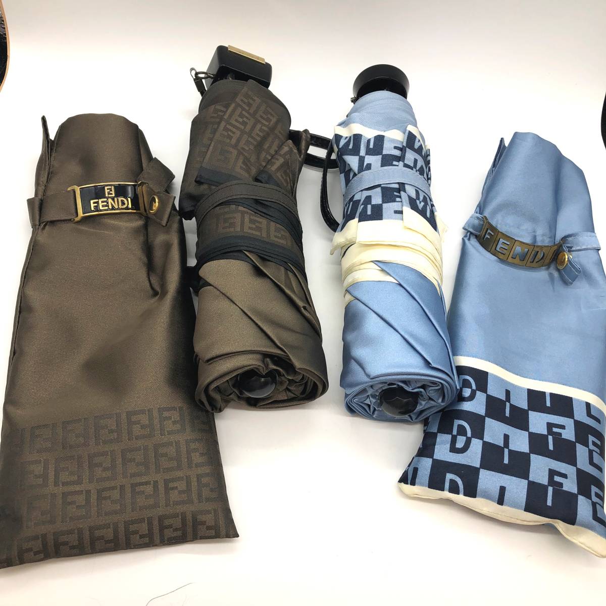 美品 フェンディ FENDI ズッカ柄傘 アンブレラ 紐付き コンパクト 良品