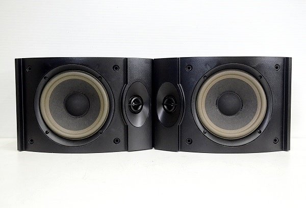 【極美品・純正ブラケット付】BOSE 301V 左右ペア シリアル連番 BOSE ボーズ シリアル連番 301V 極美品 0 左右ペア ブラケット付