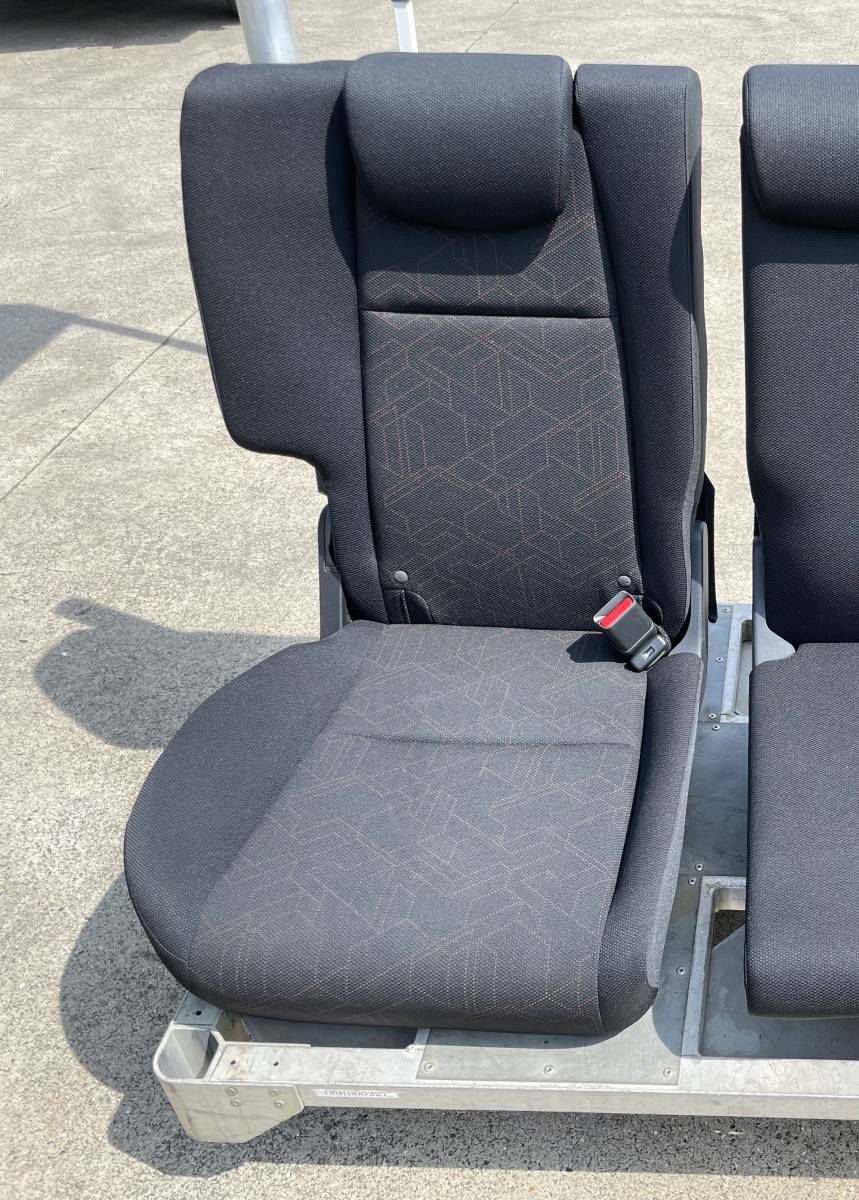 人気，セール GK5 フィットRS 右リアシート 後席シート 2013年車 H25年 走行58 516キロ FIT 内装 千葉県 手渡し可能(ホンダ用)｜売買されたオークション情報、yahooの商品情報をアーカイブ公開 - オークファン ホンダ用