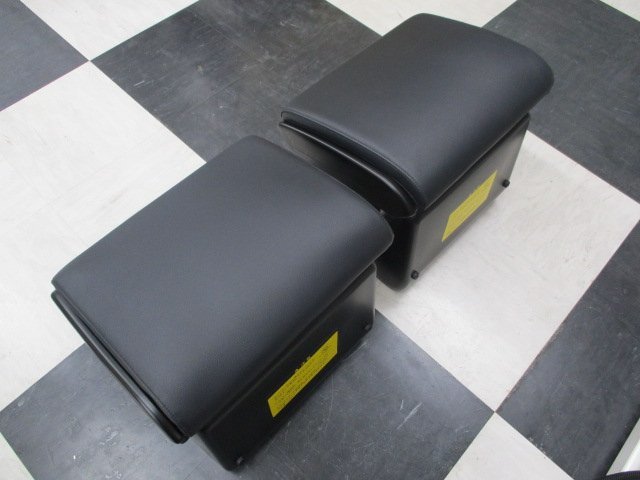 中古美品 トヨタ 純正オプション オットマン 80系 ノア ヴォクシー
