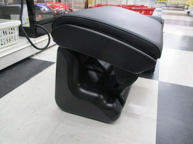 中古美品 トヨタ 純正オプション オットマン 80系 ノア ヴォクシー