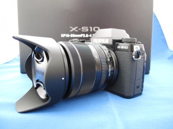 富士フイルム】FUJIFILM X-S10 ミラーレス一眼カメラ XF 18-55mm 1:2.8 