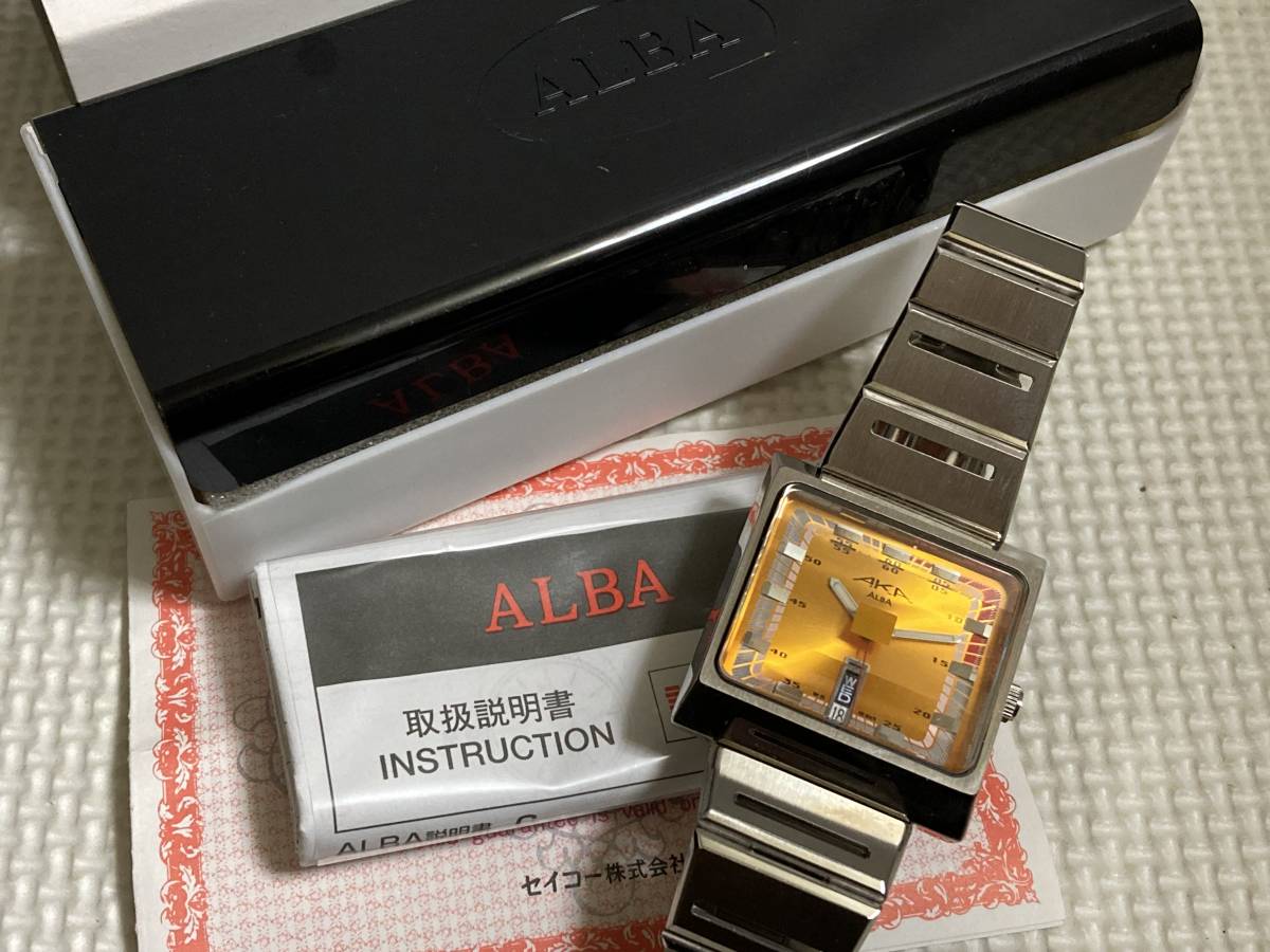 セイコー ALBA アルバ AKA 3針デイデイト カットガラス オレンジ文字盤 