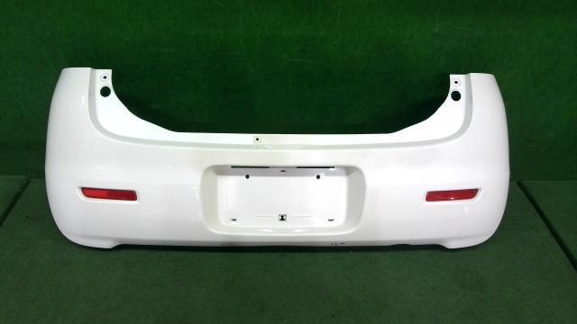 モコ DBA-MG22S リア　バンパー　カバー Z7T