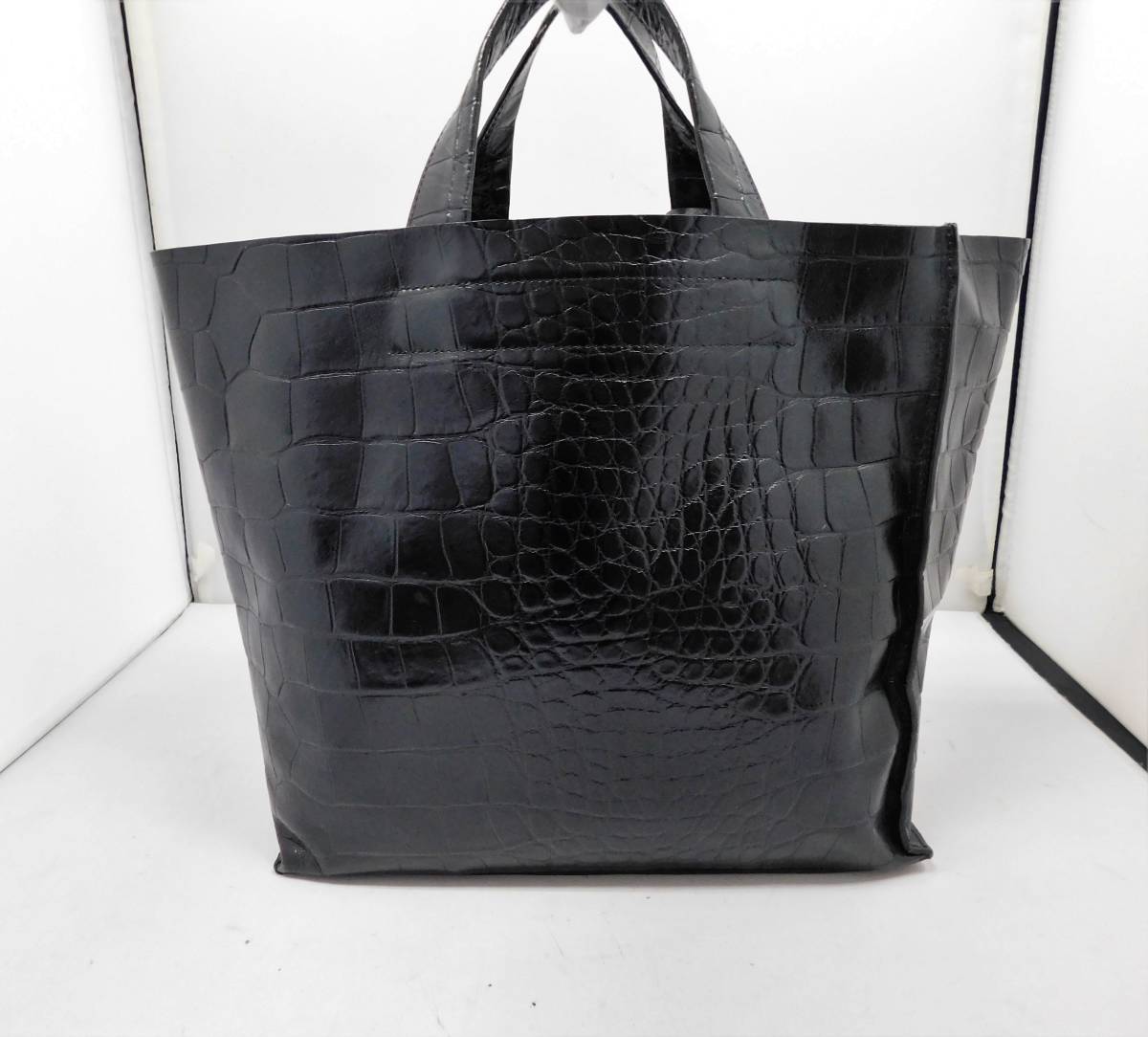 FURLA フルラ ☆ ハンドバッグ クロコ型押し 黒 ブラック レディース 