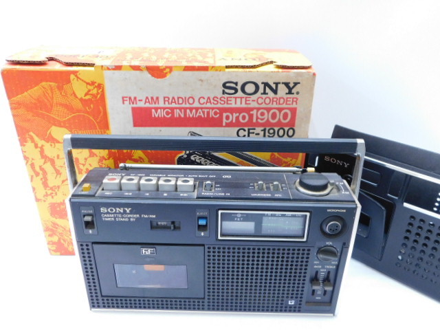 ☆田1000 ソニー FM / AM ラジオカセットコーダー Pro 1900 ラジカセ