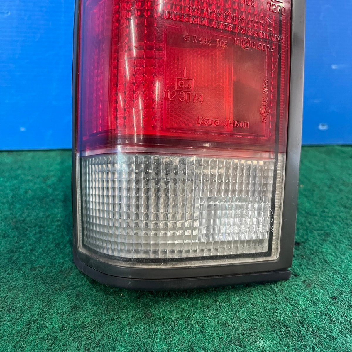 日産 左 テールライト ダットサントラック U-BMD21 1993 #hyj