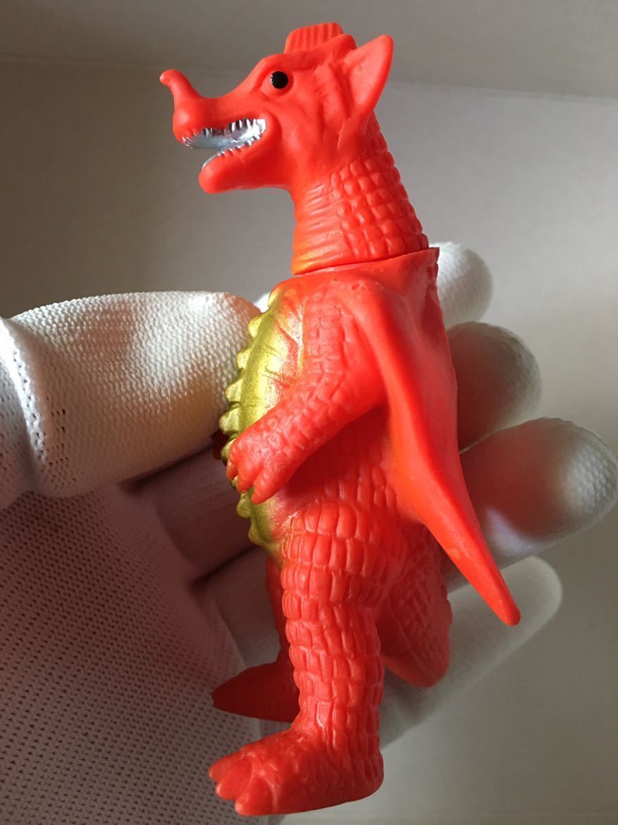 カメレキング ブルマァク ウルトラマン 当時物 ソフビ レトロ 赤成型