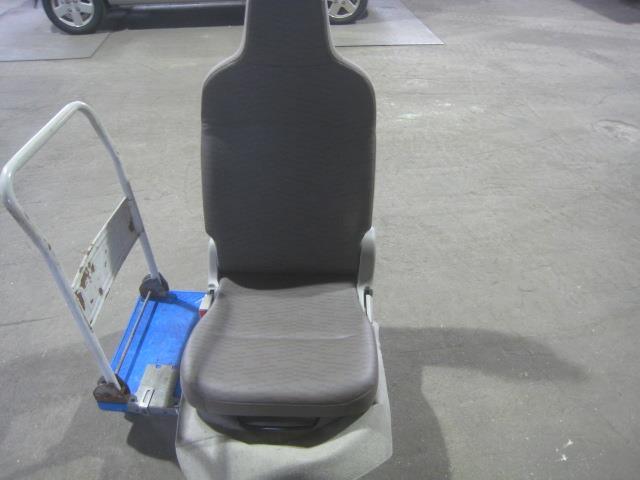 NV100クリッパー HBD-DR17V アシスタントシート 660 DX R06A-DE 26U C01 白 48243