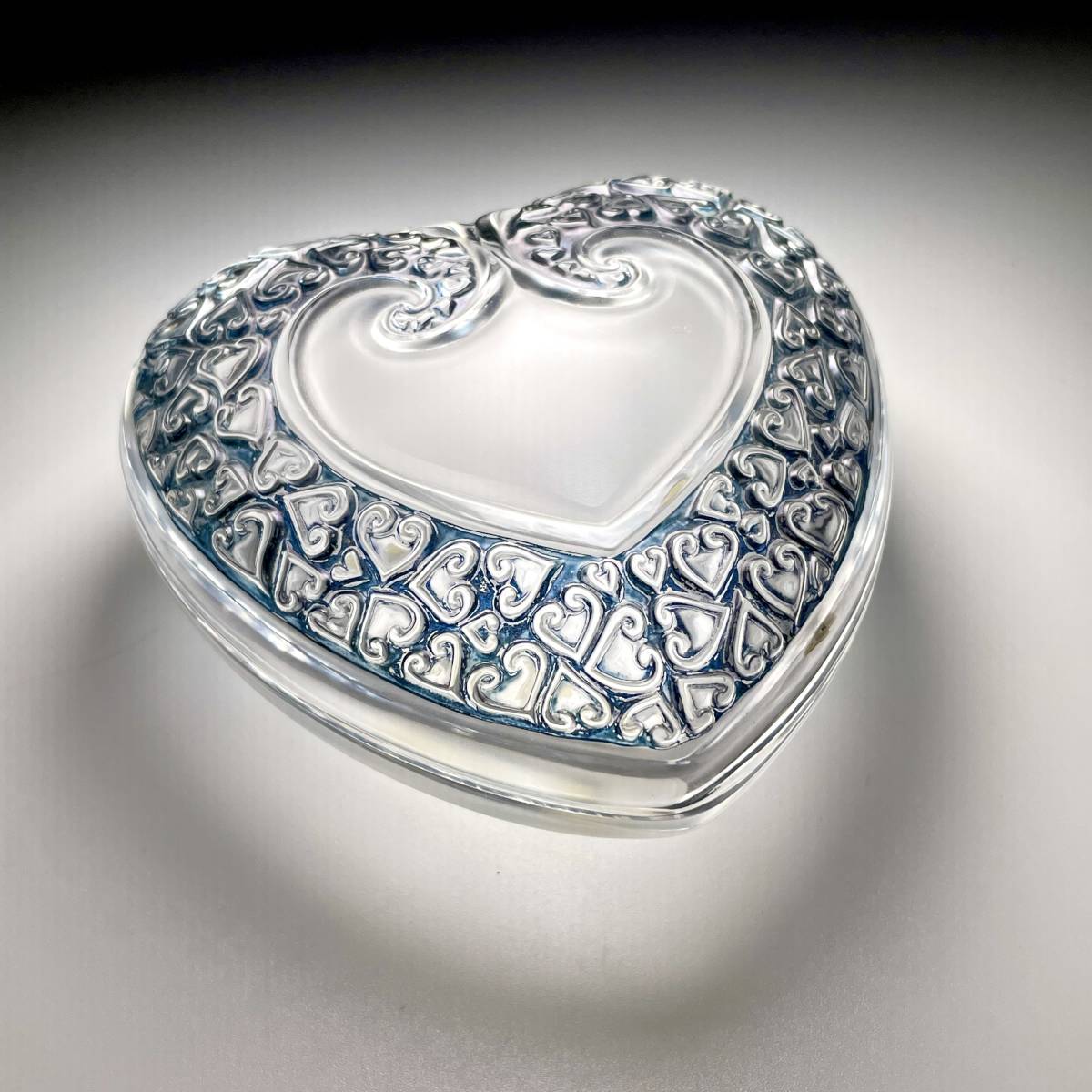 ルーシーリー Lucie Rieビミニボタン 英国ヴィンテージ BIMINI社