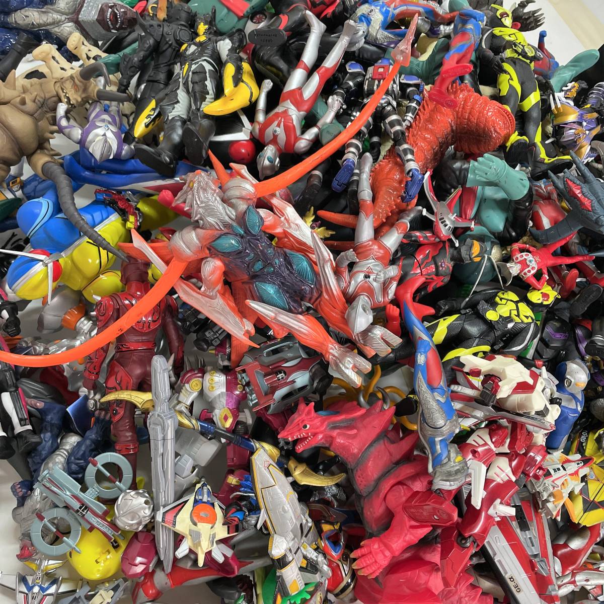 ウルトラマン 怪獣 仮面ライダー ソフビ 人形 フィギュア ヒーロー 