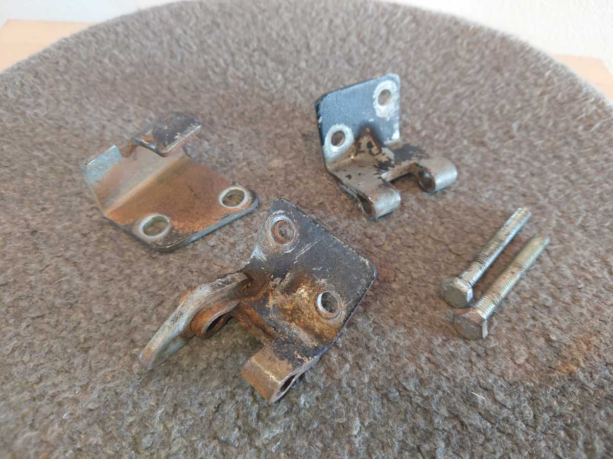 GT380 GT550 純正 シートヒンジ シート ヒンジ ステー 金具 蝶番 当時 