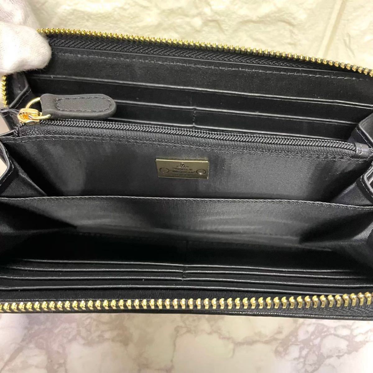 新品未使用！ Vivienne Westwood ヴィヴィアンウエストウッド 長財布 