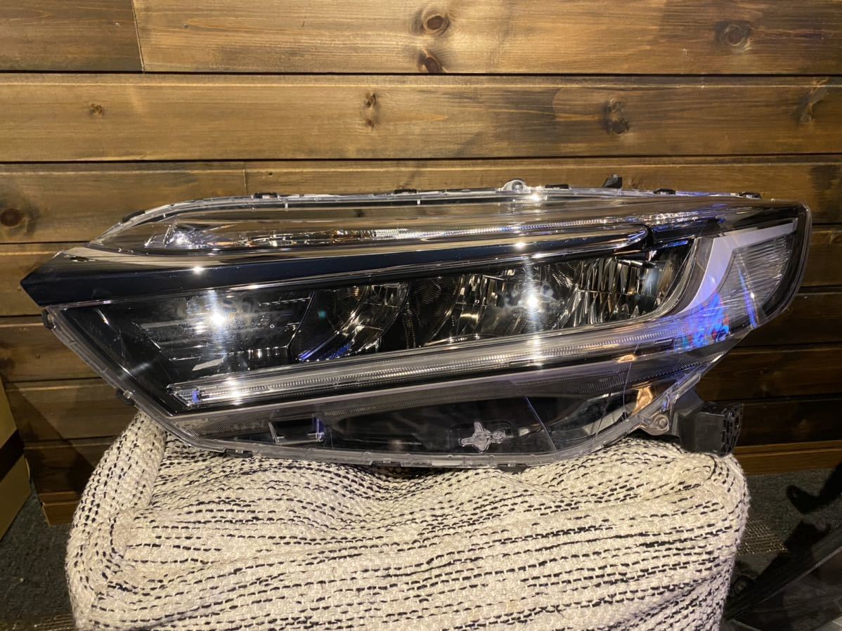 GP7 シャトル 純正 前期 LED シャトル（ハイブリッド） GK8 0 1 系