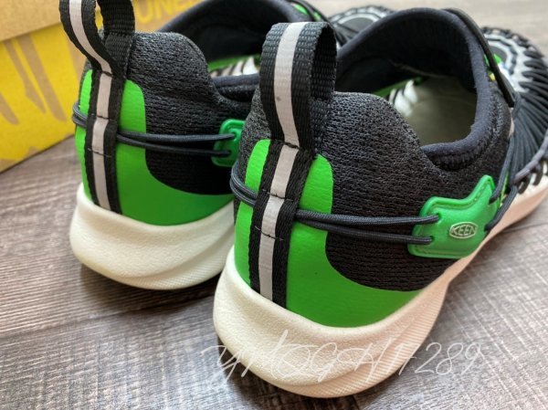 KEEN キーン UNEEK SNK ユニーク スニーク メンズ サンダル 箱有 1022378 ベアグリーン 29.5 UNEEK ユニーク SNK 新品KEEN レディース ブランド