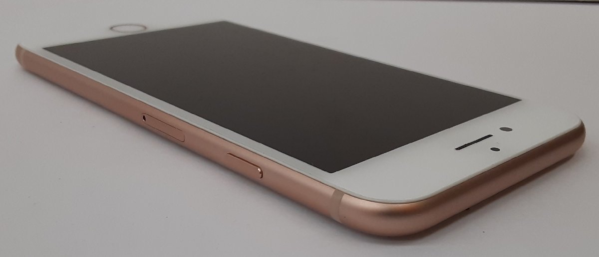 izu◆中古品◆au iPhone8 ゴールド 64GB SIMフリー バッテリー容量86％ 64GB iPhone ゴールド (MQ7A2J&frasl;A) A1906 価格.com