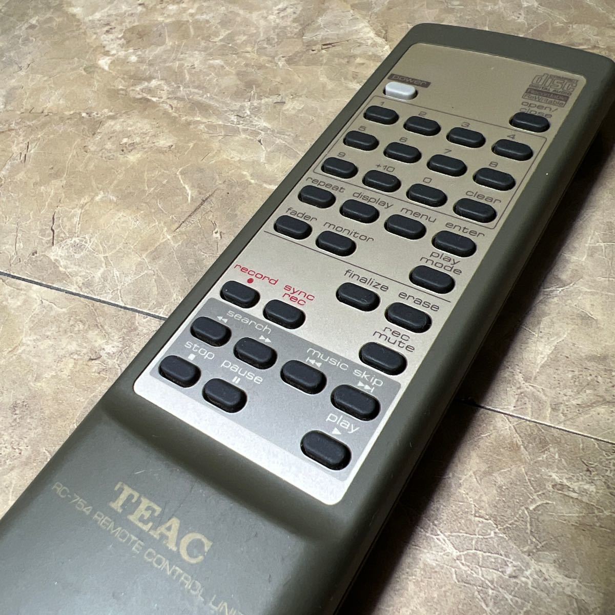 TEAC Yahoo!オークション 「teac h300」CDデッキ (オーディオ機器 CD