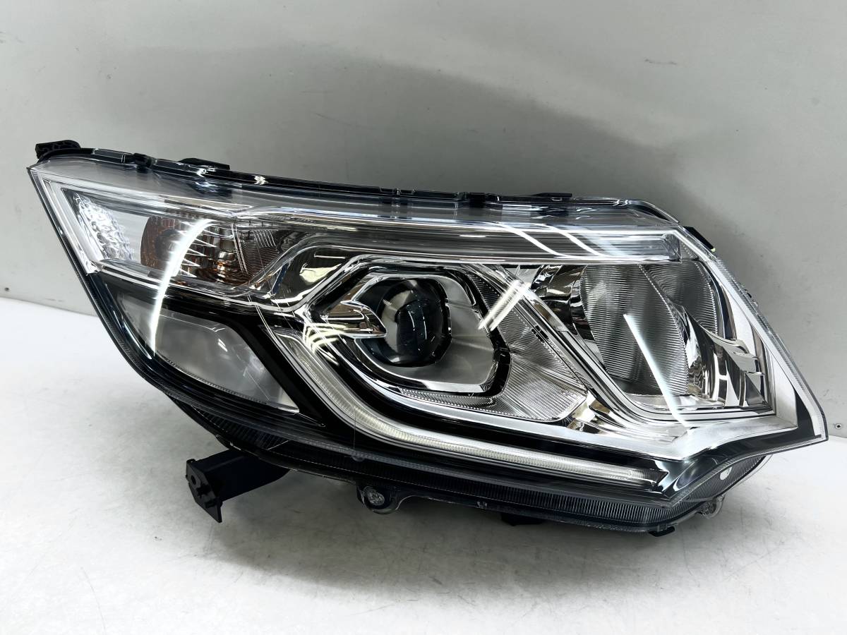 ホンダ アクティ ストリート HA3 HA4 HH3 HH4 純正ヘッドライト