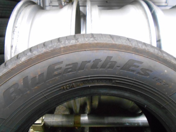 【TM91】175/70R14 ヨコハマ ブルーアースES32 4本セット!! 175&frasl;70R14 YOKOHAMA ES32 サマータイヤ 84S◆送料無料 価格比較