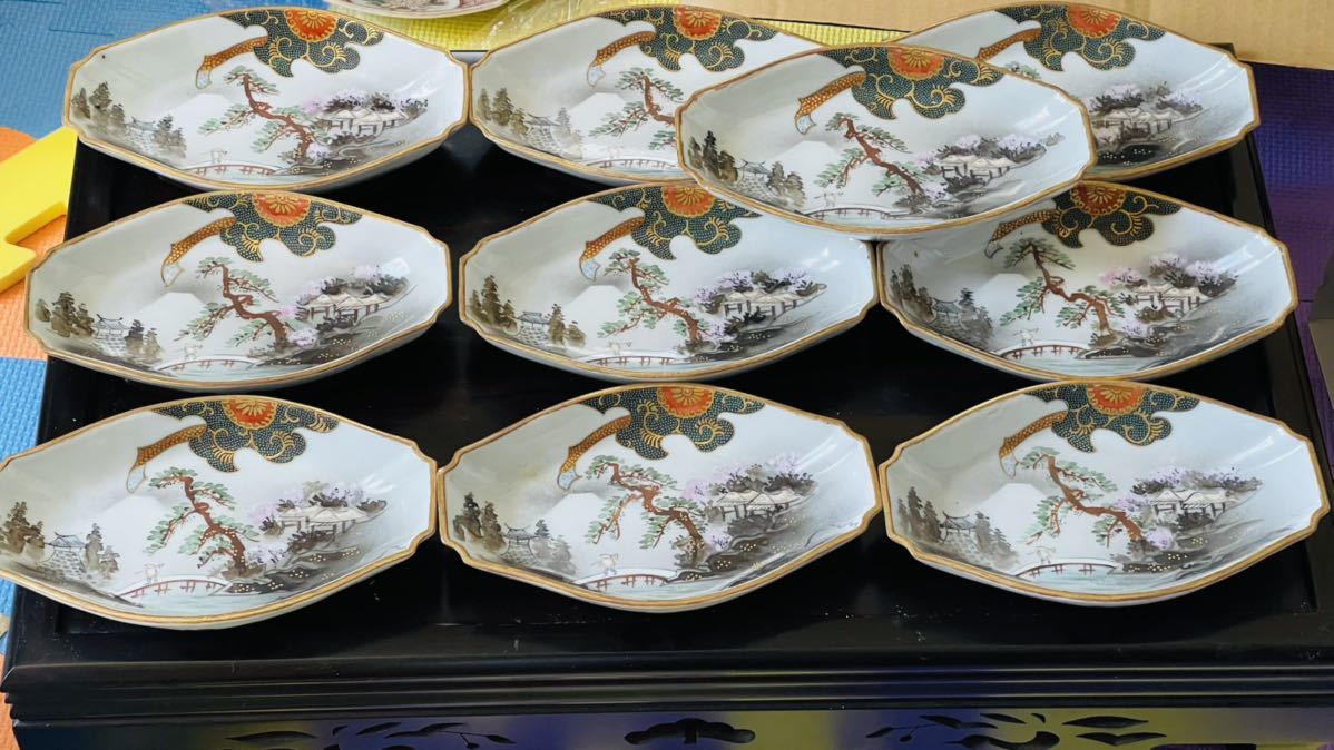 旧家蔵出) 九谷製 九谷焼 金彩 青粒 明治九谷変形皿10客 金彩 色絵