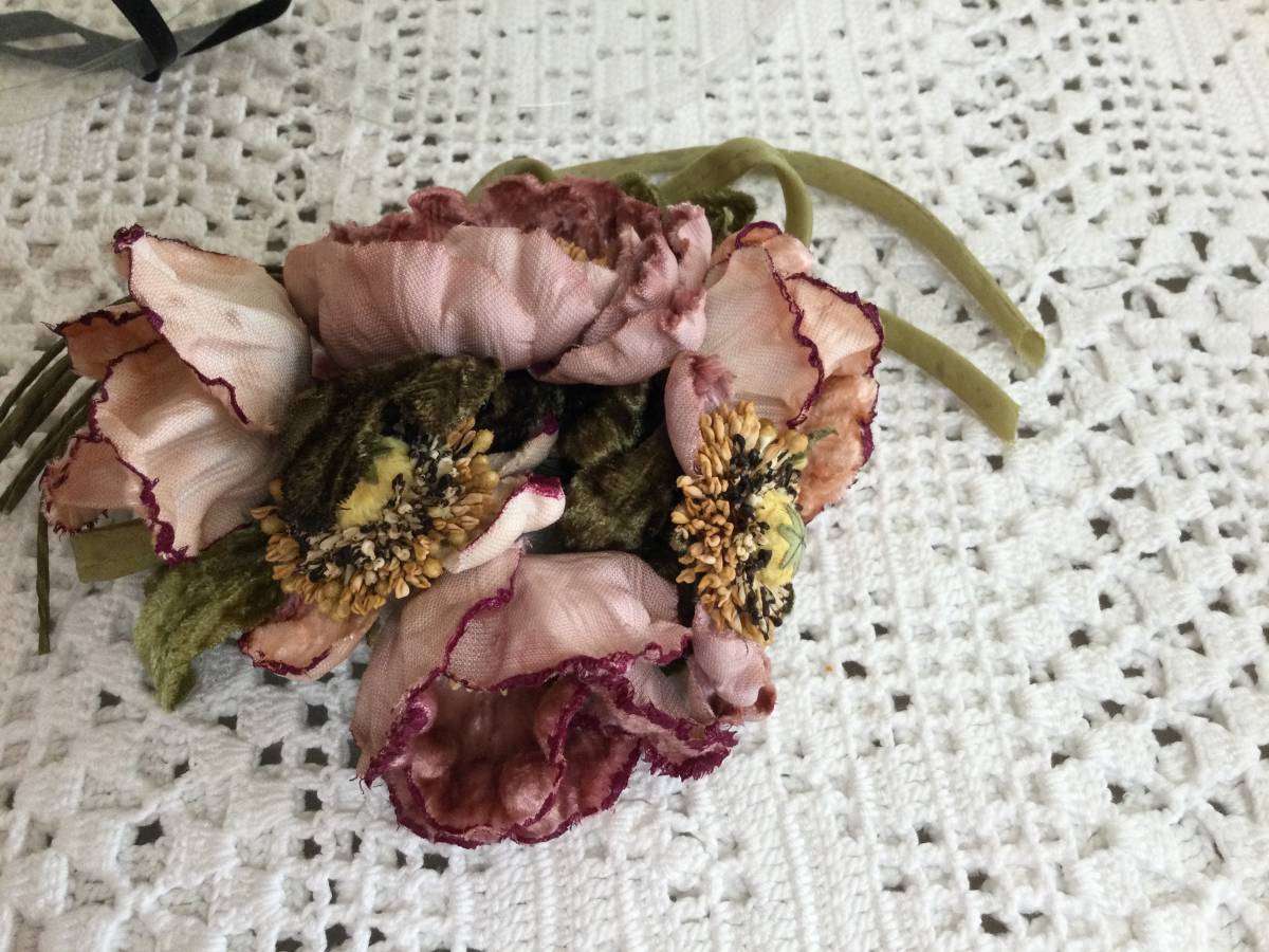 ワンダフルワールド　コサージュ　カネコイサオ　（モーヴピンク） KANEKO ワンダフルワールド ISAO（ブローチ&frasl;コサージュ）のフリマアイテム一覧 ピンク 豪華♡薔薇パッチ 和柄