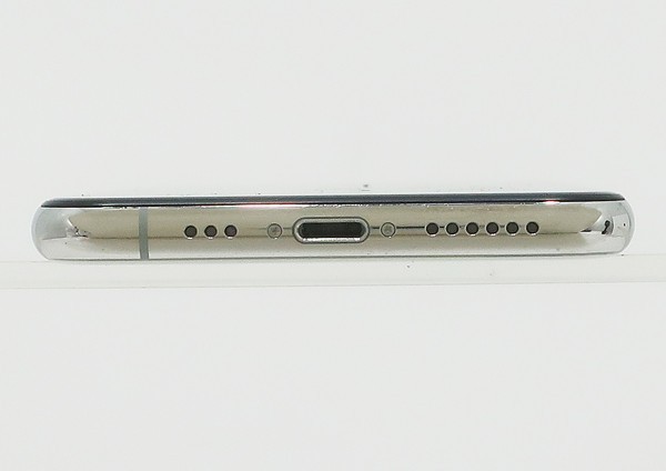 ◇【docomo/Apple】iPhone XS 64GB SIMロック解除済み NTAX2J/A スマートフォン シルバー iPhone Apple XS Gray, (GSM MTAW2J&frasl;A
