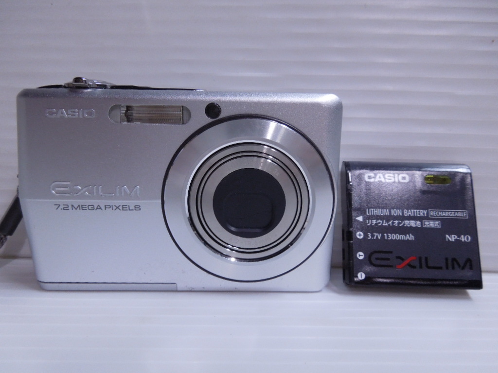 【驚きの破格値，正規品】 CASIO カシオ EXILM エクシリム EX-Z700 7.2MEGAPIXELS デジタルカメラ デジカメ バッテリー付き(カシオ)｜売買されたオークション情報、yahooの商品情報をアーカイブ公開 - オークファン カシオ