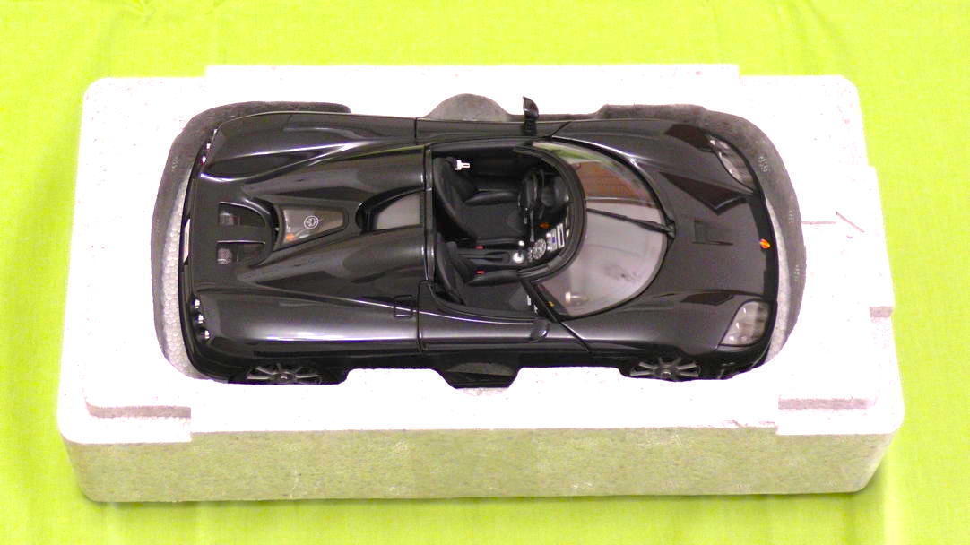 オートアート 1/18 ケーニグセグCCX 黒 ミニカー 予約 F078-156 フロンティアート 1/18 ケーニグセグ アゲーラ