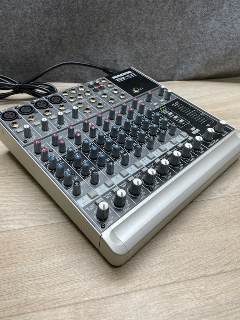 1202-VLZ3 Mackie Mixer MACKIE - Mic 12-Channel Line 0 Compact 公式