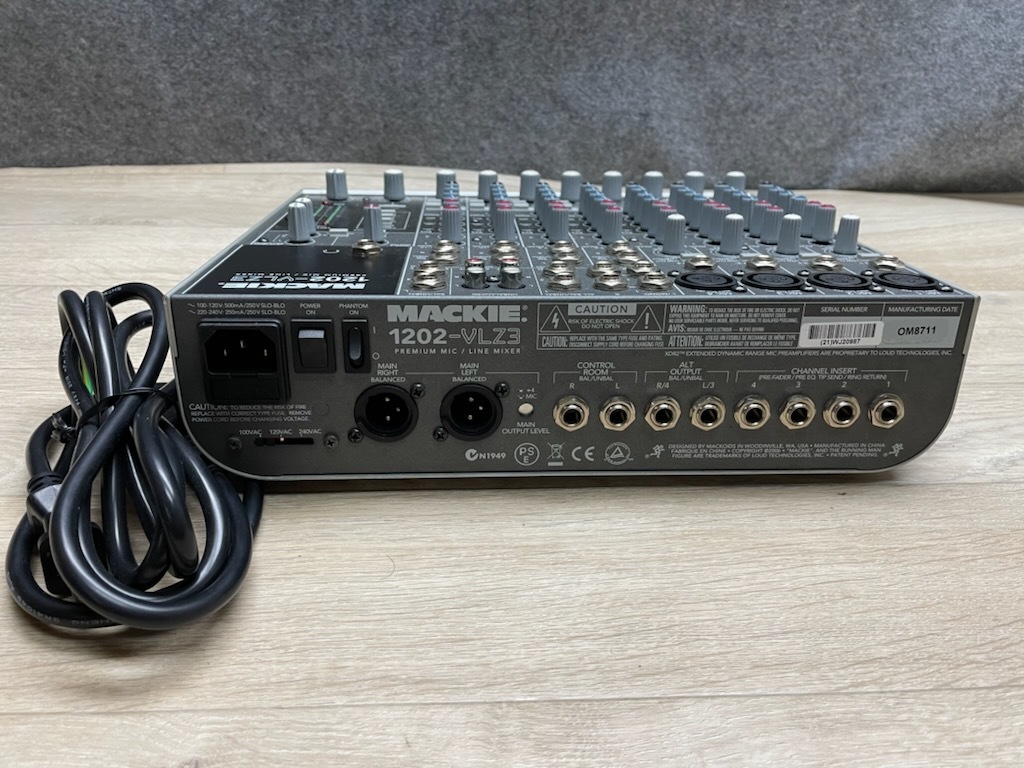 1202-VLZ3 Mackie Mixer MACKIE - Mic 12-Channel Line 0 Compact 公式