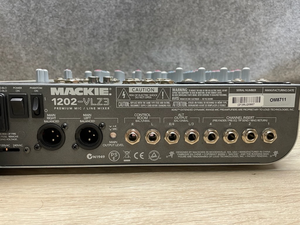 1202-VLZ3 Mackie Mixer MACKIE - Mic 12-Channel Line 0 Compact 公式