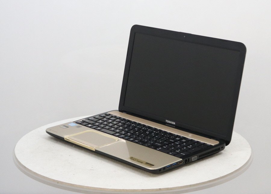 TOSHIBA PT55258HBMK dynabook T552/58HK 4GB□現状品 ノートPC