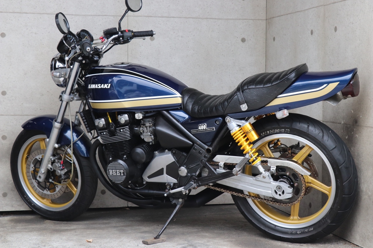 Kawasaki 黒/金 ゼファー400χ タイガーカラータンク コック付き Kawasaki 黒/金 ゼファー400χ タイガーカラータンク 横浜～ Kawasaki
