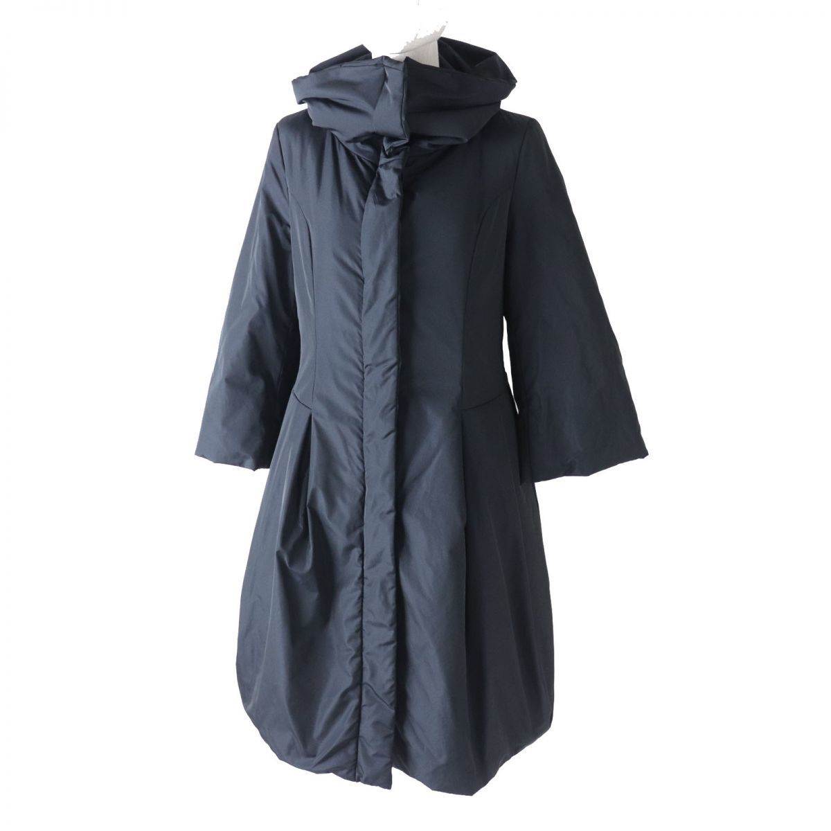 極美品◎正規品 日本製 FOXEY フォクシー 26626 レディース 中綿入り 