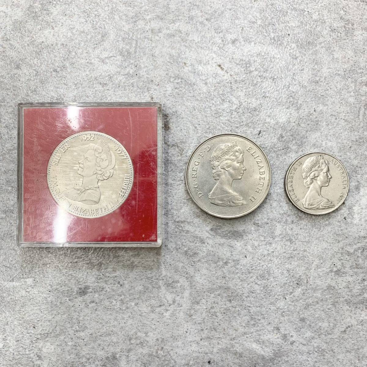 エリザベス女王 記念硬貨 1971年 ケース入り 記念銀メダル : 62g