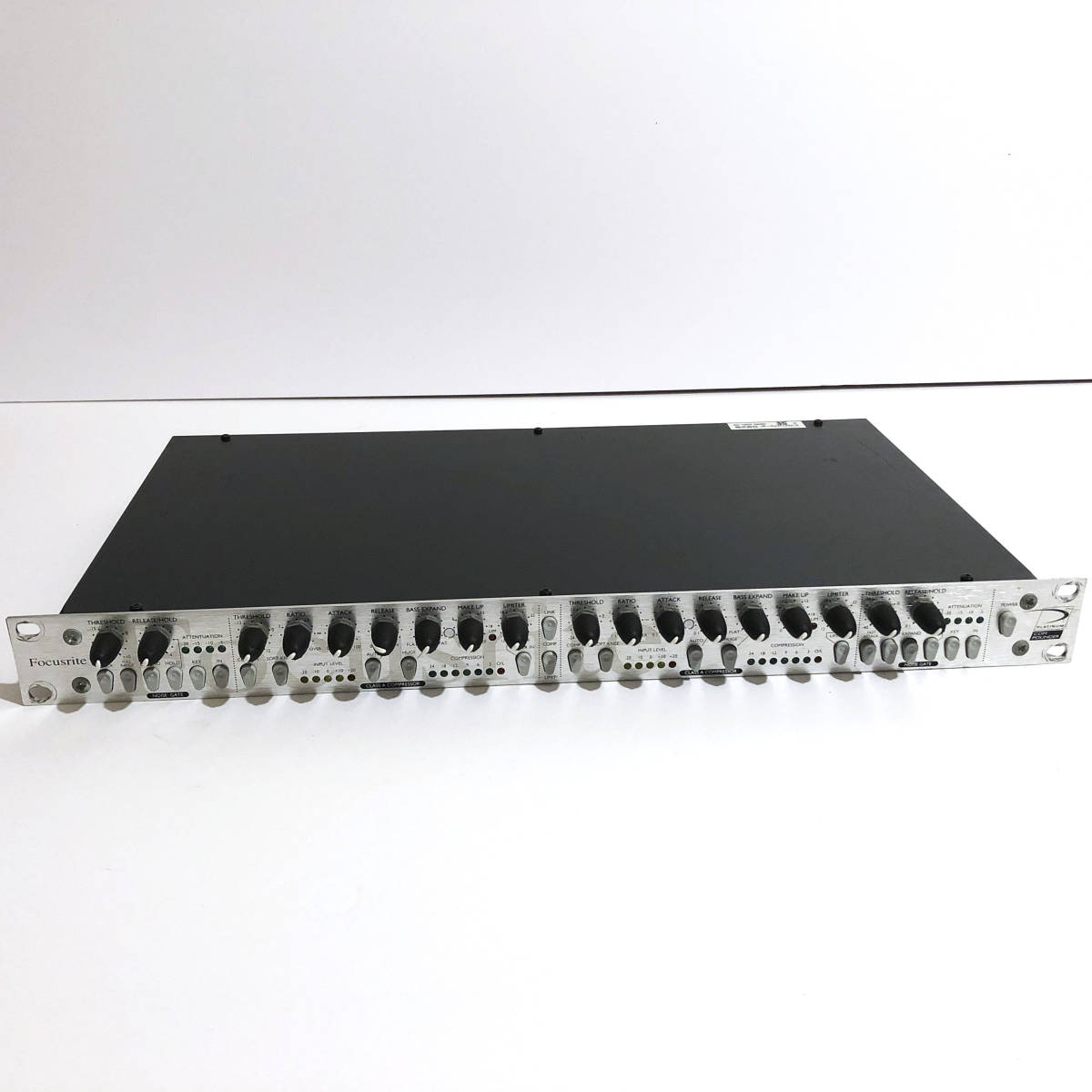 即決，動確済]Focusrite Platinum Compounder /2chコンプレッサー 楽器