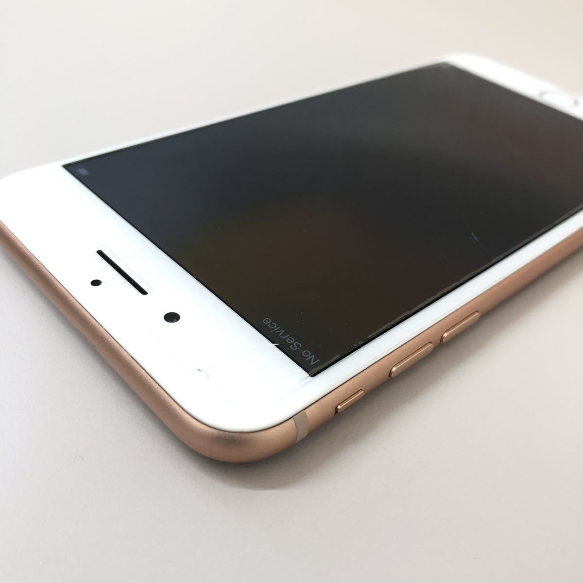 SIMフリー iPhone 8 Plus 64GB ゴールド 本体 SIMロック解除済み 付属