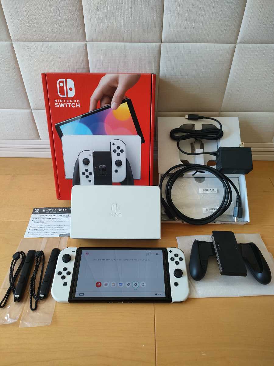 当日発送！美品中古】Nintendo Switch 有機ELモデル ホワイト