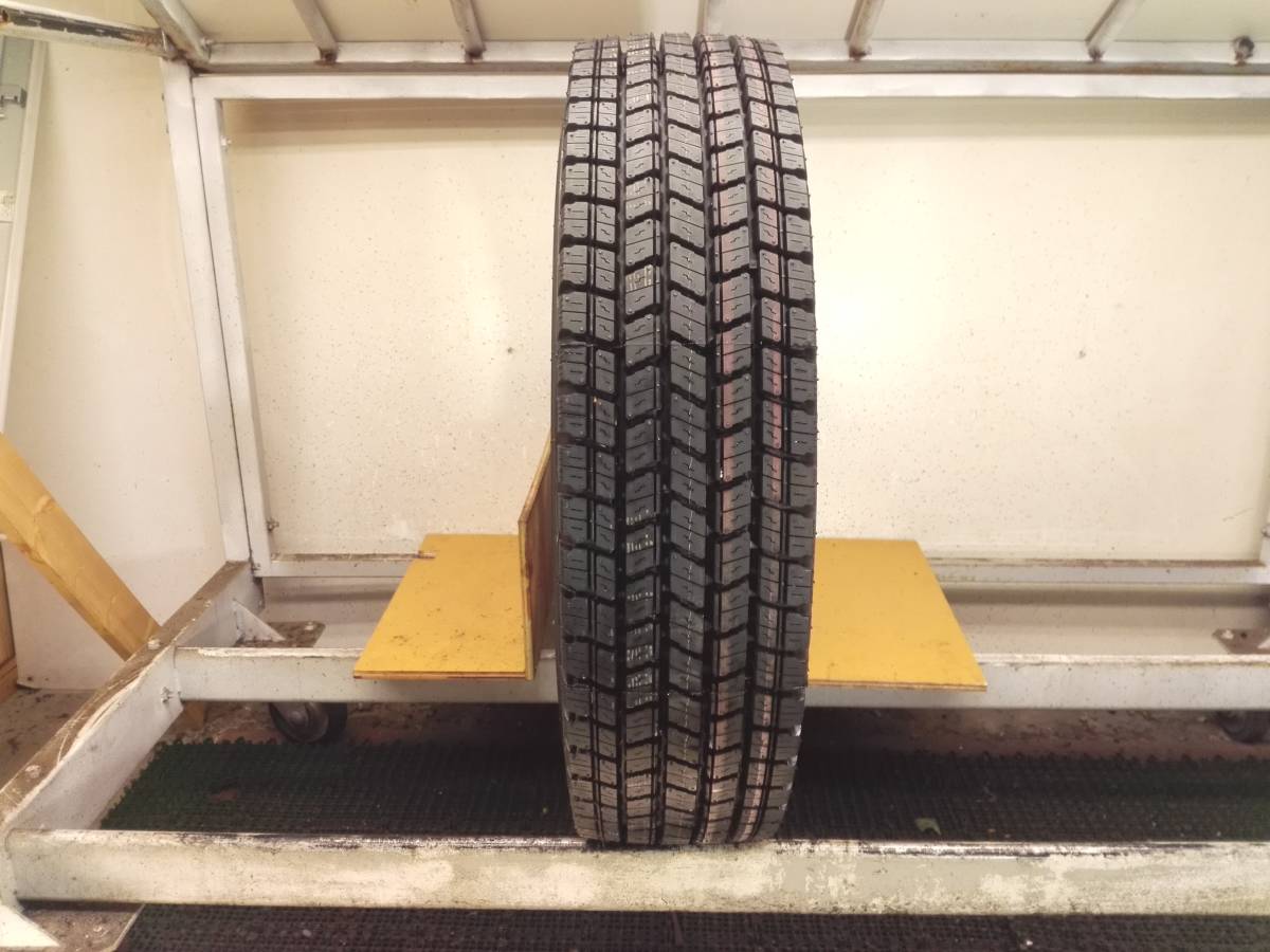  L-900 YOKOHAMA トラック スタッドレス 225/80R17.5 123/122 L. 1本 9.9.分山位(タイヤ)｜売買されたオークション情報、yahooの商品情報をアーカイブ公開 - オークファン タイヤ