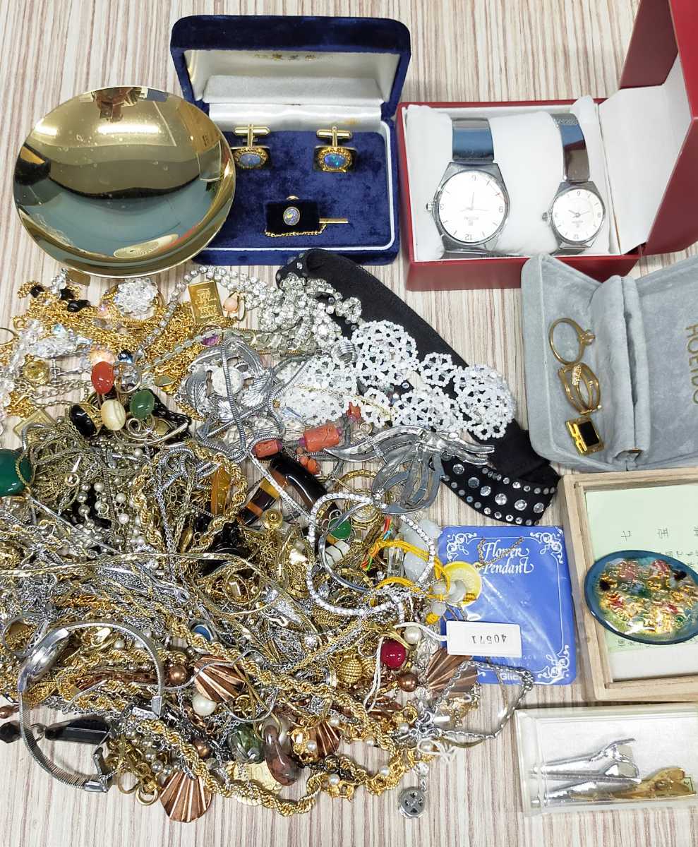 010 遺品整理品 古民家整理 カフスボタン アクセサリーなど 無選別