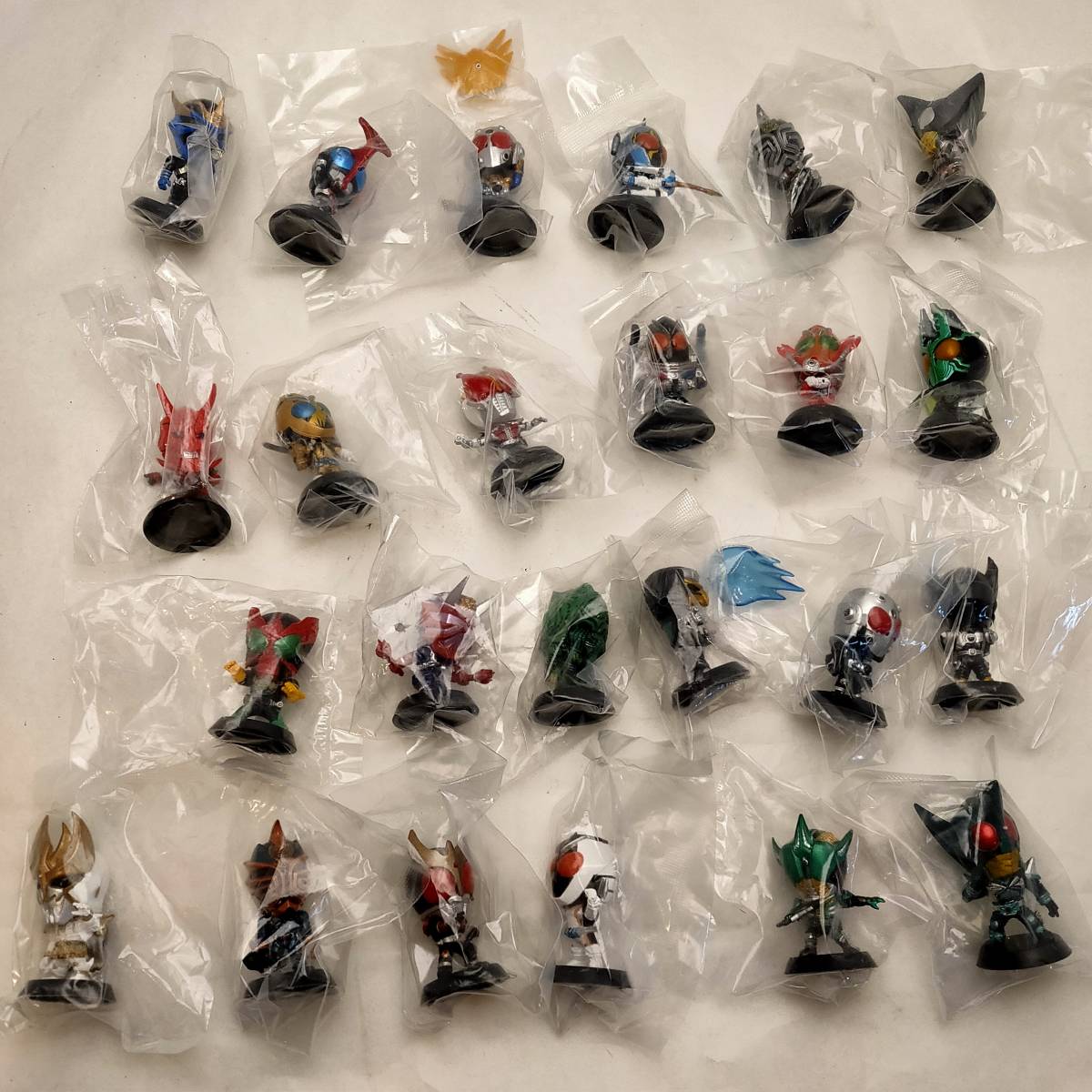 仮面ライダー 特撮ヒーローズ SD ノーマル全24種 ミニフィギュア 完成品｜ホビーサーチ 20個セット vol.1 : vol.2 シークレットの通販 おもちゃ 特撮ヒーローズ仮面ライダー RIDER KAMEN エスケイ