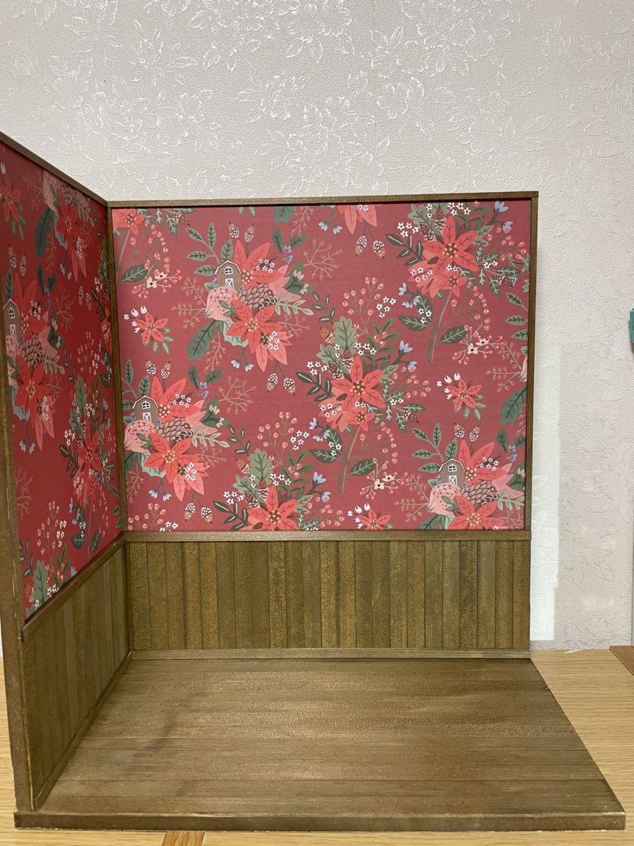 超激得，得価 ブライス 壁2面 床1面 組み立て式リバーシブルドールハウス クリスマスパネル 作家様作品 ネオブライス チェリーちゃん りかちゃん(ドールハウス)｜売買されたオークション情報、yahooの商 ドールハウス