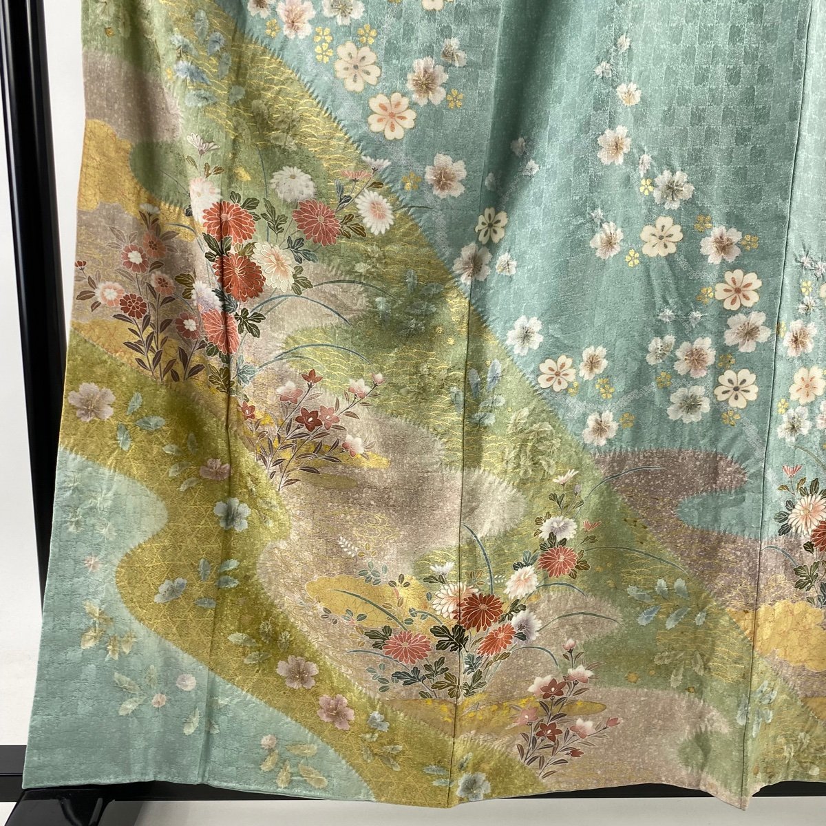 【競ナビ】訪問着 名品 草花 道長取り 金銀彩 絞り 薄緑 袷 159cm 66cm M 正絹 【中古】