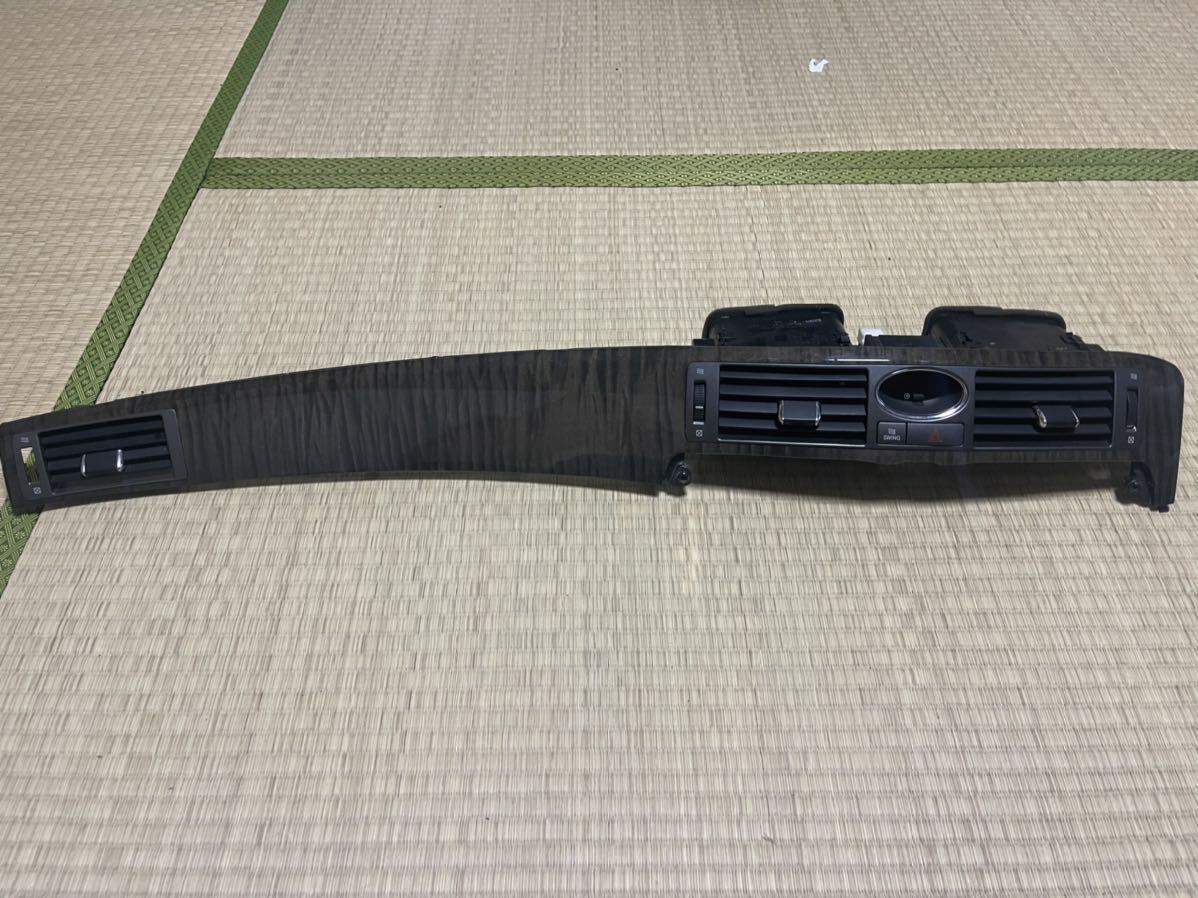 UZS186 クラウン UZS187 マークX エスティマ クラウンマジェスタ型式：DBA-UZS187（トヨタ）のクルマカタログ｜中古 ★希少 クラウン マジェスタ UZS186 UZS187 18 純正 センター エアコン パネル エアコンルーバー 吹き出し口 即決/割れなし★