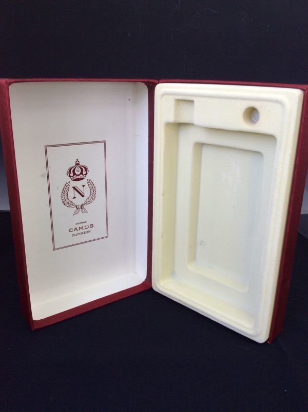 永久定番 未開栓 古酒 CAMUS NAPOLEON 赤陶器 替栓付き 箱縦25cm 横15cm カミュ ナポレオン ブック 赤 アルコール ブランデー コニャック 管41370304