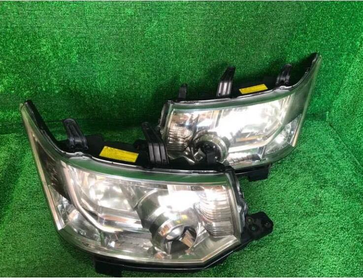 中古三菱デリカD5 DBA-CV5W純正ヘッドライト左右セット CV5W デリカ