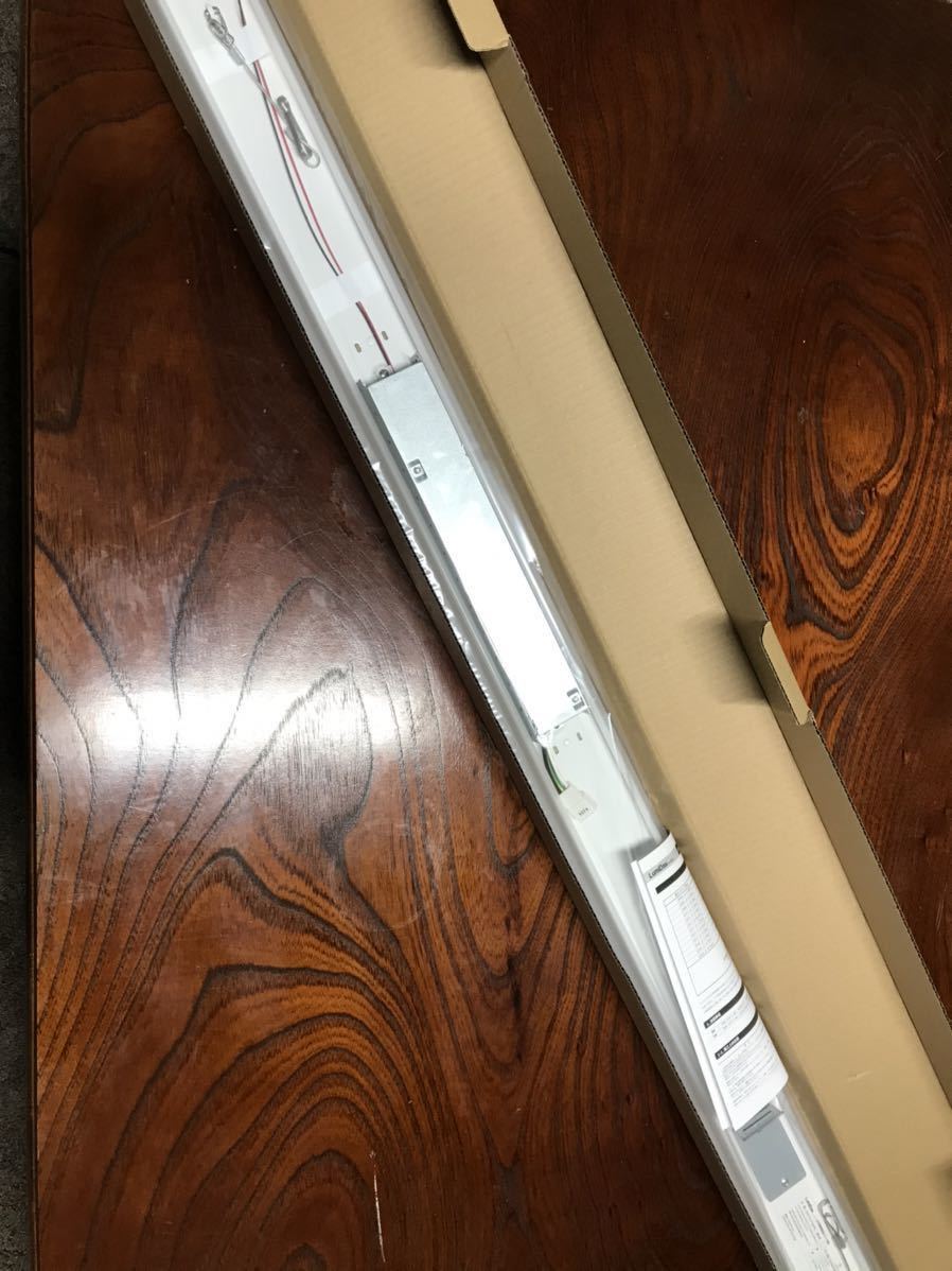 LED蛍光灯 直管 10W形 | 10形 全工事不要 工事不要 10本セット 10W型 LED直管 Livtec 10w形 昼光色 直管蛍光灯 led蛍光灯 7の通販｜LED直管・丸